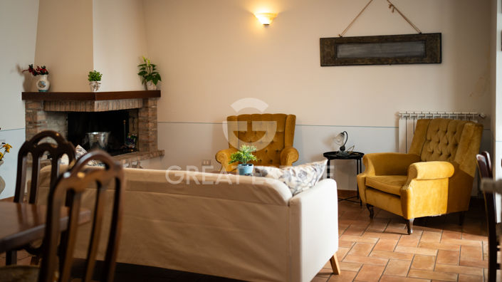 Image No.36-Maison de campagne de 8 chambres à vendre à Castèl Ritaldi