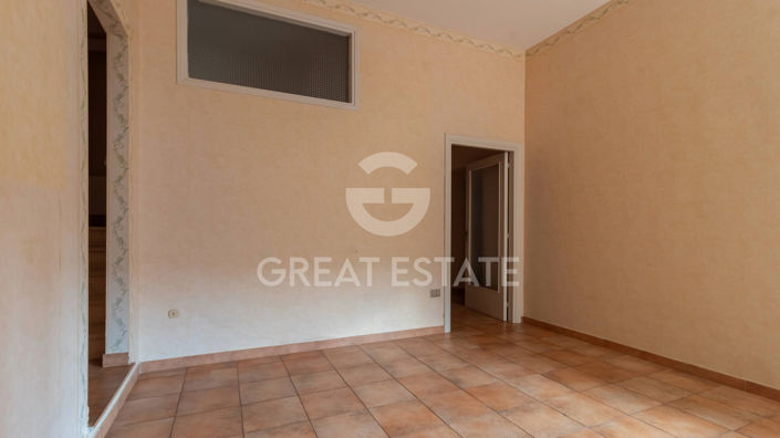 Image No.11-3 Bed Property for sale