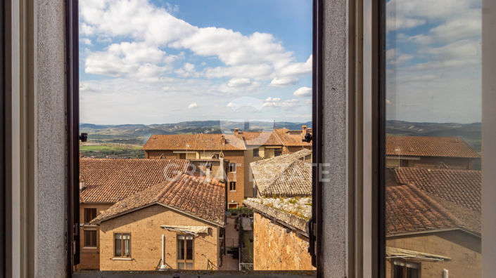 Image No.21-3 Bed Property for sale