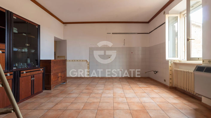 Image No.8-3 Bed Property for sale