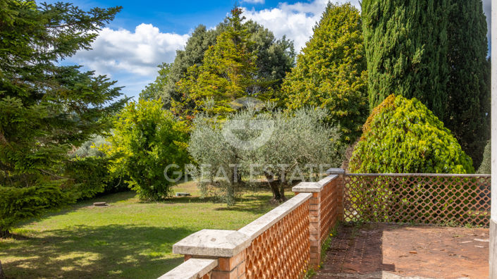 Image No.11-4 Bed Country House for sale