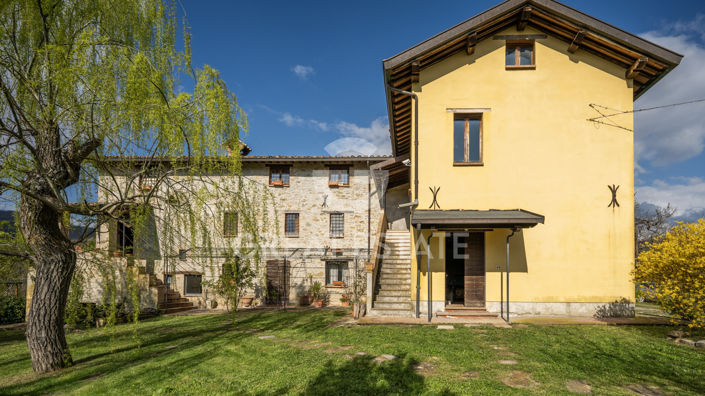 Image No.10-5 Bed Country House for sale