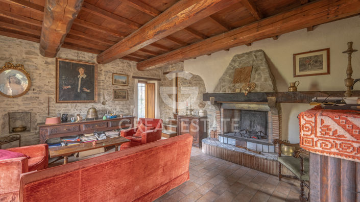 Image No.2-5 Bed Country House for sale