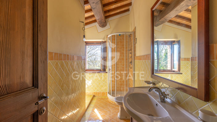 Image No.14-3 Bed Country House for sale