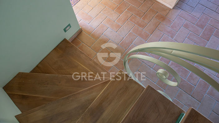 Image No.20-3 Bed Country House for sale