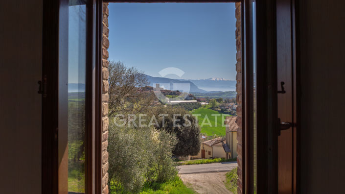 Image No.22-3 Bed Country House for sale