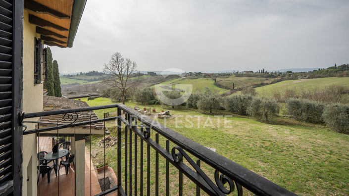 Image No.11-4 Bed Country House for sale