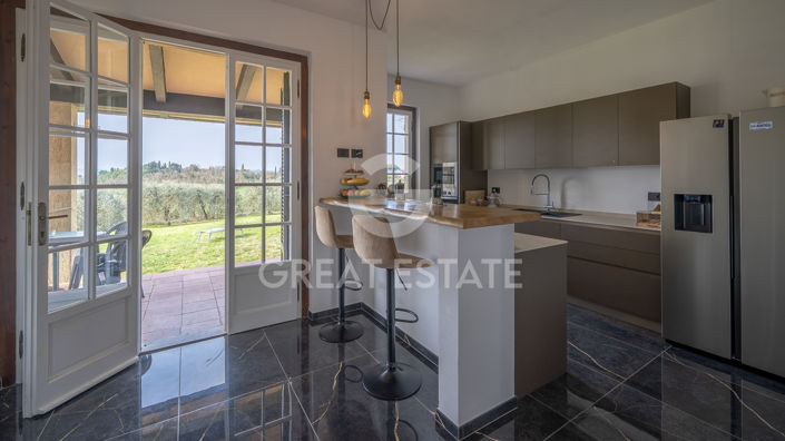 Image No.24-4 Bed Country House for sale