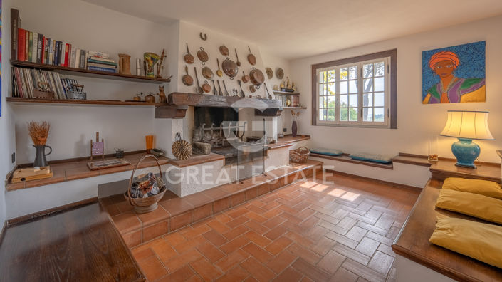 Image No.50-4 Bed Country House for sale