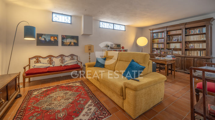 Image No.51-4 Bed Country House for sale