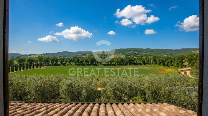Image No.32-Maison de campagne de 14 chambres à vendre à Corciano