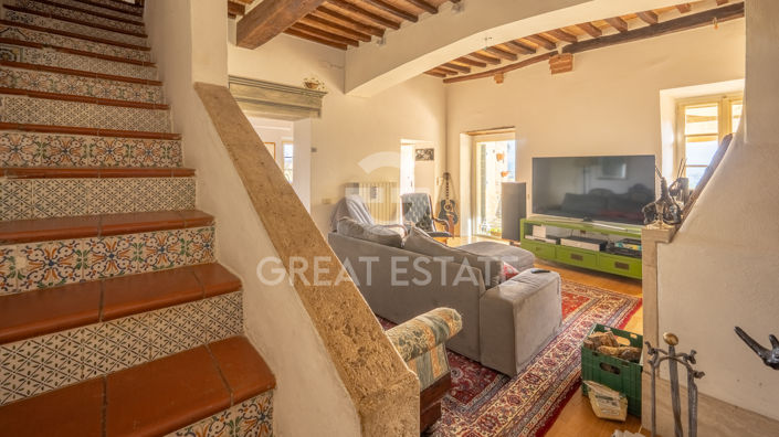 Image No.23-10 Bed Country House for sale