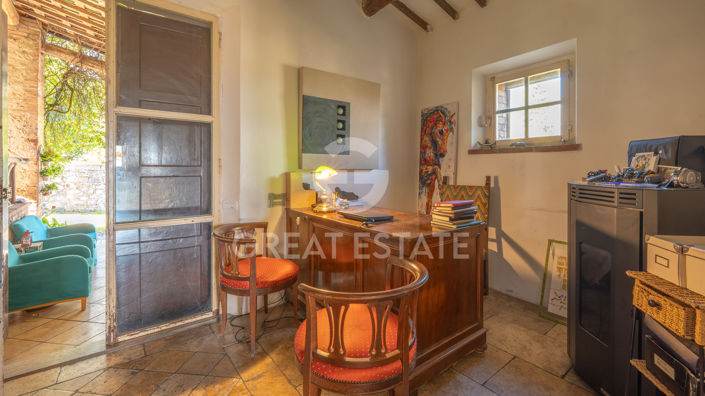 Image No.24-10 Bed Country House for sale