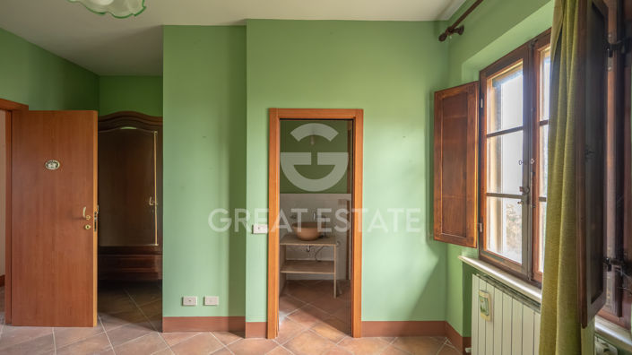 Image No.38-10 Bed Country House for sale