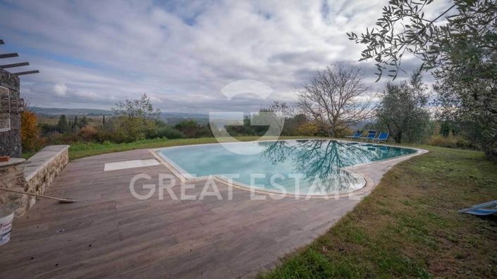 Image No.10-10 Bed Country House for sale