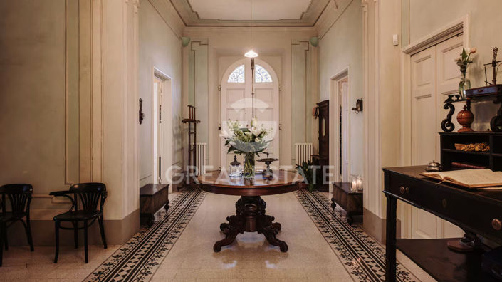 Image No.2-10 Bed Country House for sale