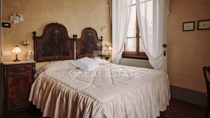 Image No.36-10 Bed Country House for sale