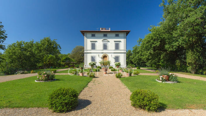 Image No.8-10 Bed Country House for sale