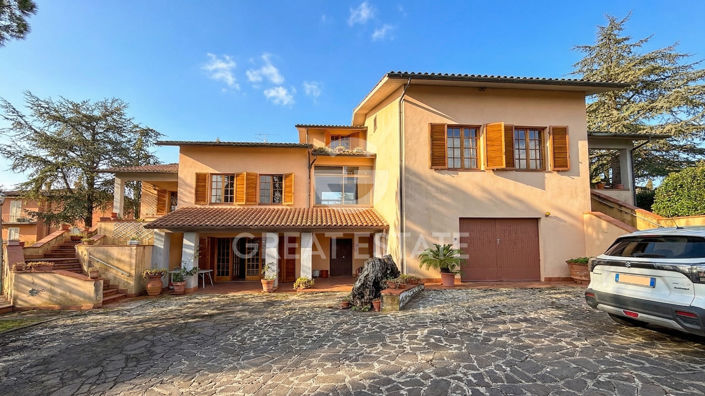 Image No.3-3 Bed Country House for sale