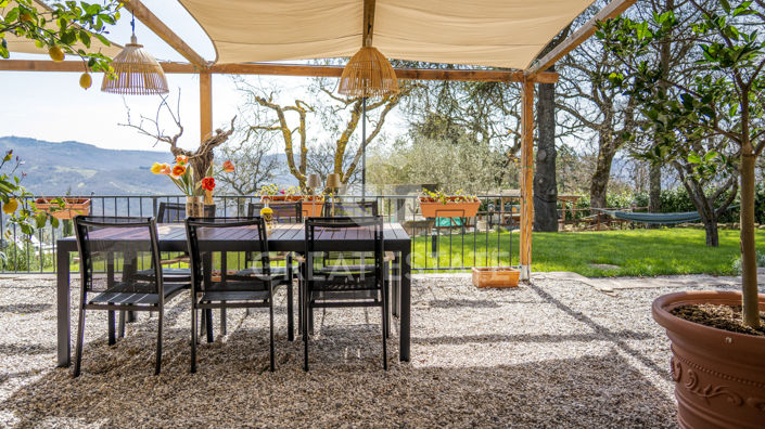 Image No.19-Maison de campagne de 4 chambres à vendre à Umbertide