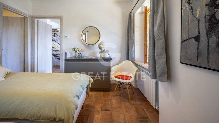 Image No.27-Maison de campagne de 4 chambres à vendre à Umbertide