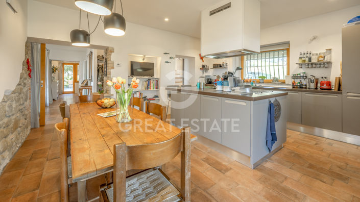 Image No.37-Maison de campagne de 4 chambres à vendre à Umbertide