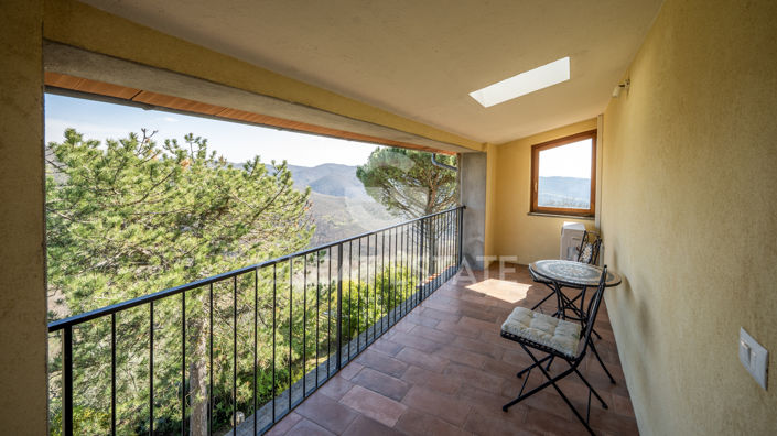 Image No.41-Maison de campagne de 4 chambres à vendre à Umbertide