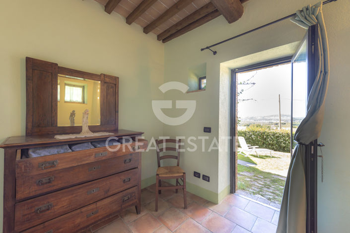 Image No.21-12 Bed Country House for sale