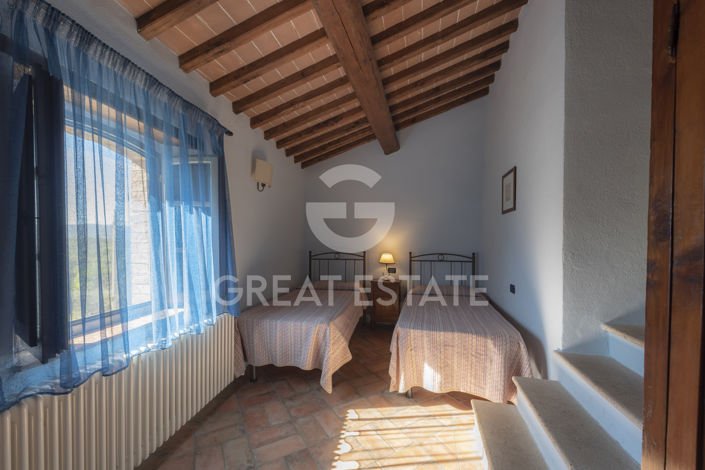 Image No.24-12 Bed Country House for sale