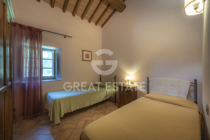 Image No.28-12 Bed Country House for sale