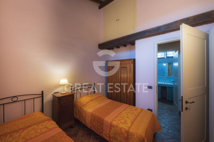 Image No.34-12 Bed Country House for sale