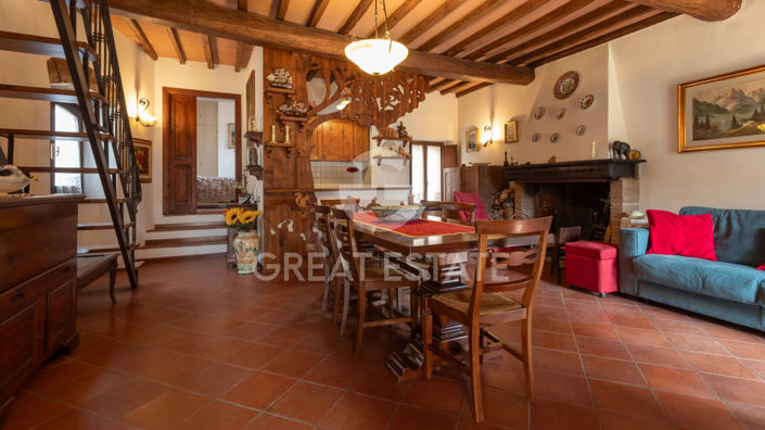 Image No.18-3 Bed Property for sale