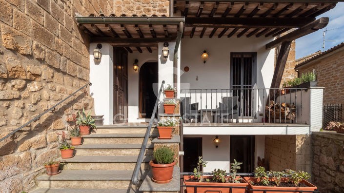 Image No.2-3 Bed Property for sale