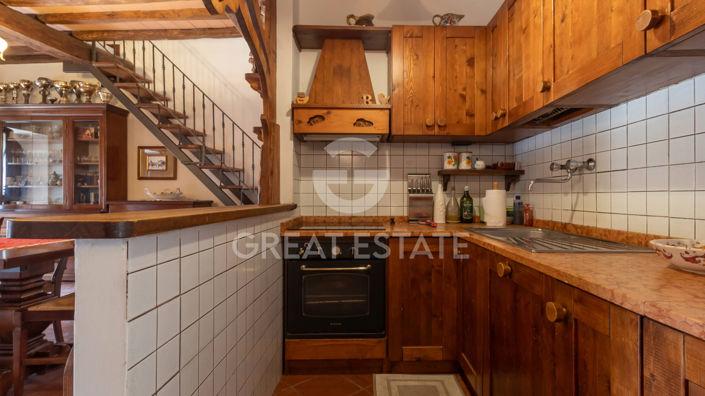 Image No.20-3 Bed Property for sale