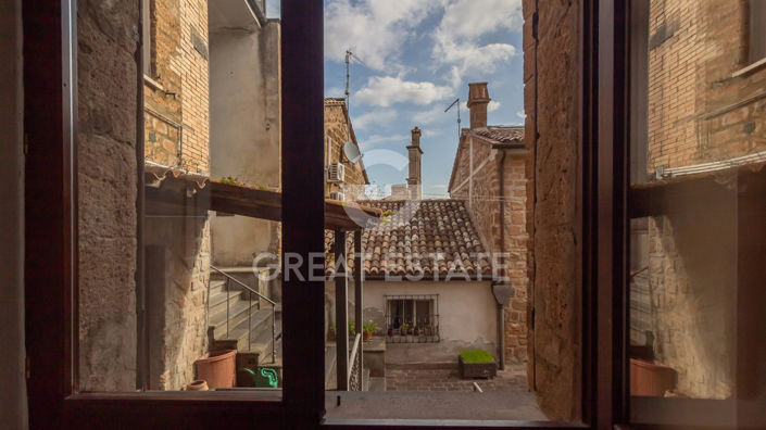 Image No.25-3 Bed Property for sale