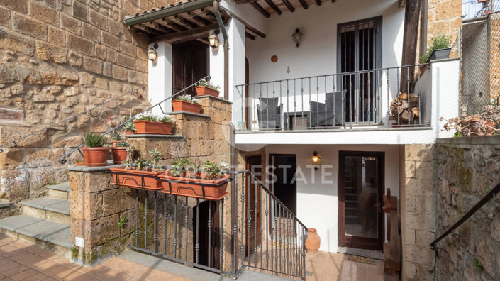 Image No.3-3 Bed Property for sale