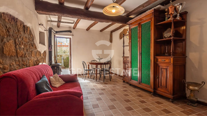 Image No.8-3 Bed Property for sale