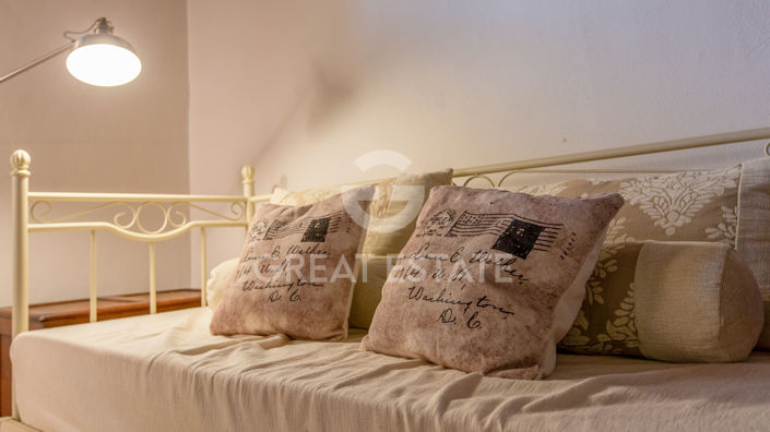 Image No.25-4 Bed Country House for sale