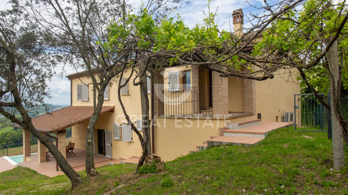 Image No.3-4 Bed Country House for sale