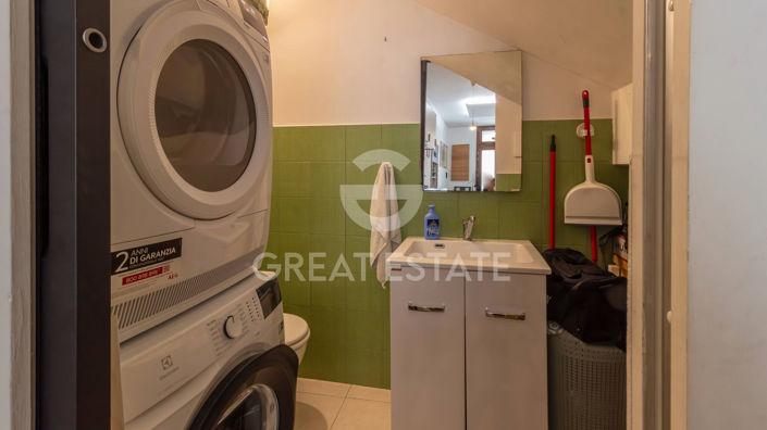 Image No.6-2 Bed Property for sale