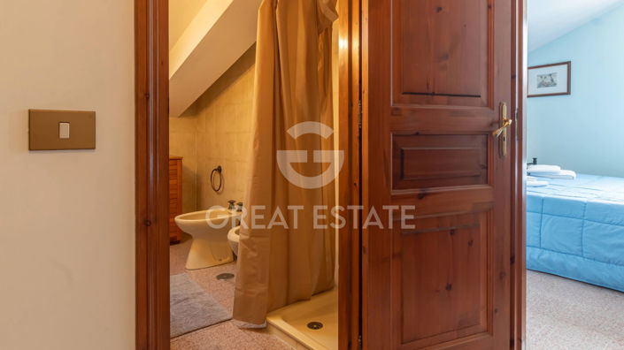 Image No.14-3 Bed Property for sale