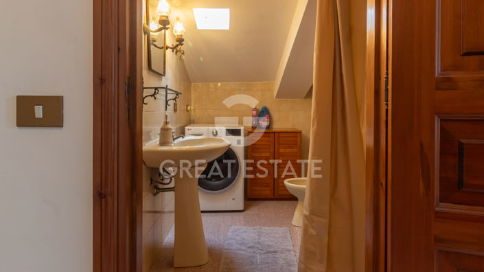 Image No.16-3 Bed Property for sale