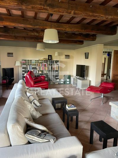 Image No.15-4 Bed Country House for sale