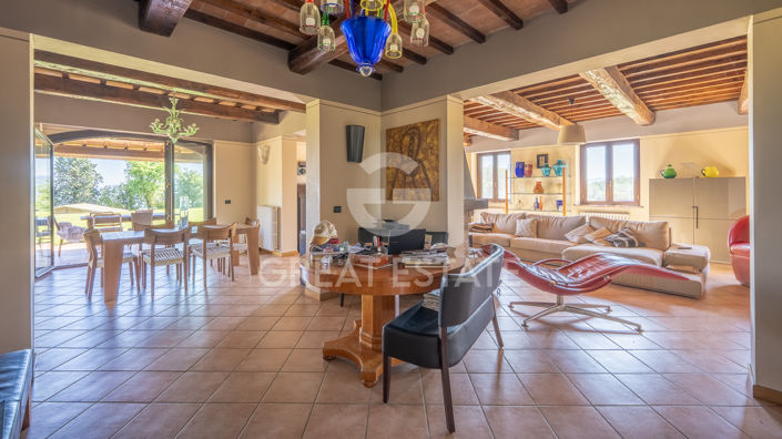 Image No.16-4 Bed Country House for sale