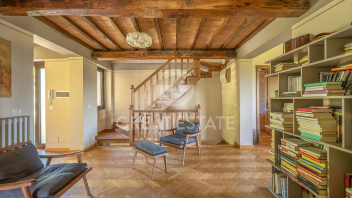 Image No.19-4 Bed Country House for sale