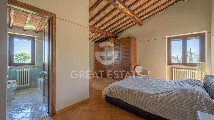 Image No.21-4 Bed Country House for sale