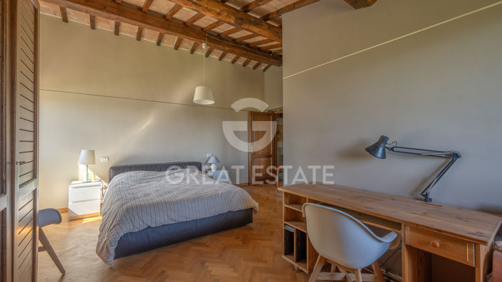 Image No.22-4 Bed Country House for sale