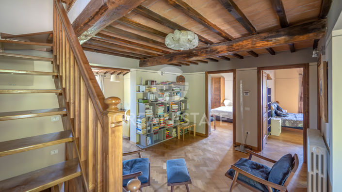Image No.24-4 Bed Country House for sale