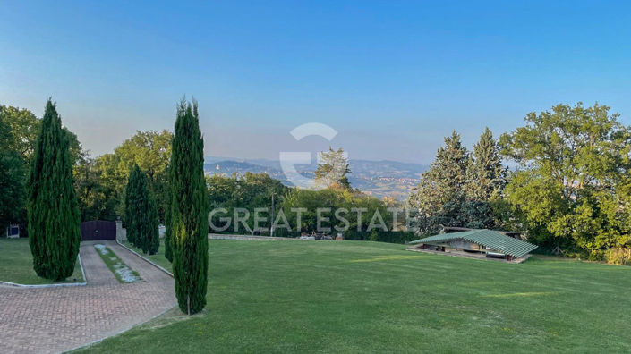 Image No.8-4 Bed Country House for sale