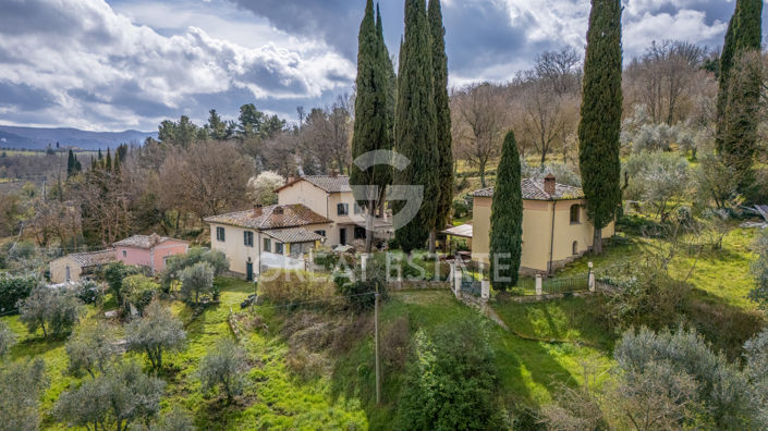 Image No.13-8 Bed Country House for sale